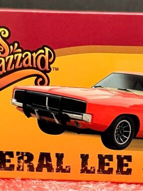 New Auto World 1:43 The Dukes of Hazzard General Lee 1969 Charger Resin